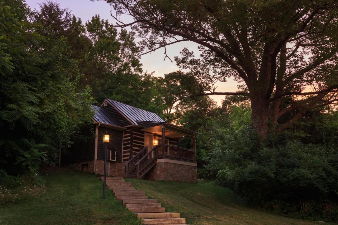 Inn And Cabins At Vaucluse Spring Stephens City Ngoại thất bức ảnh